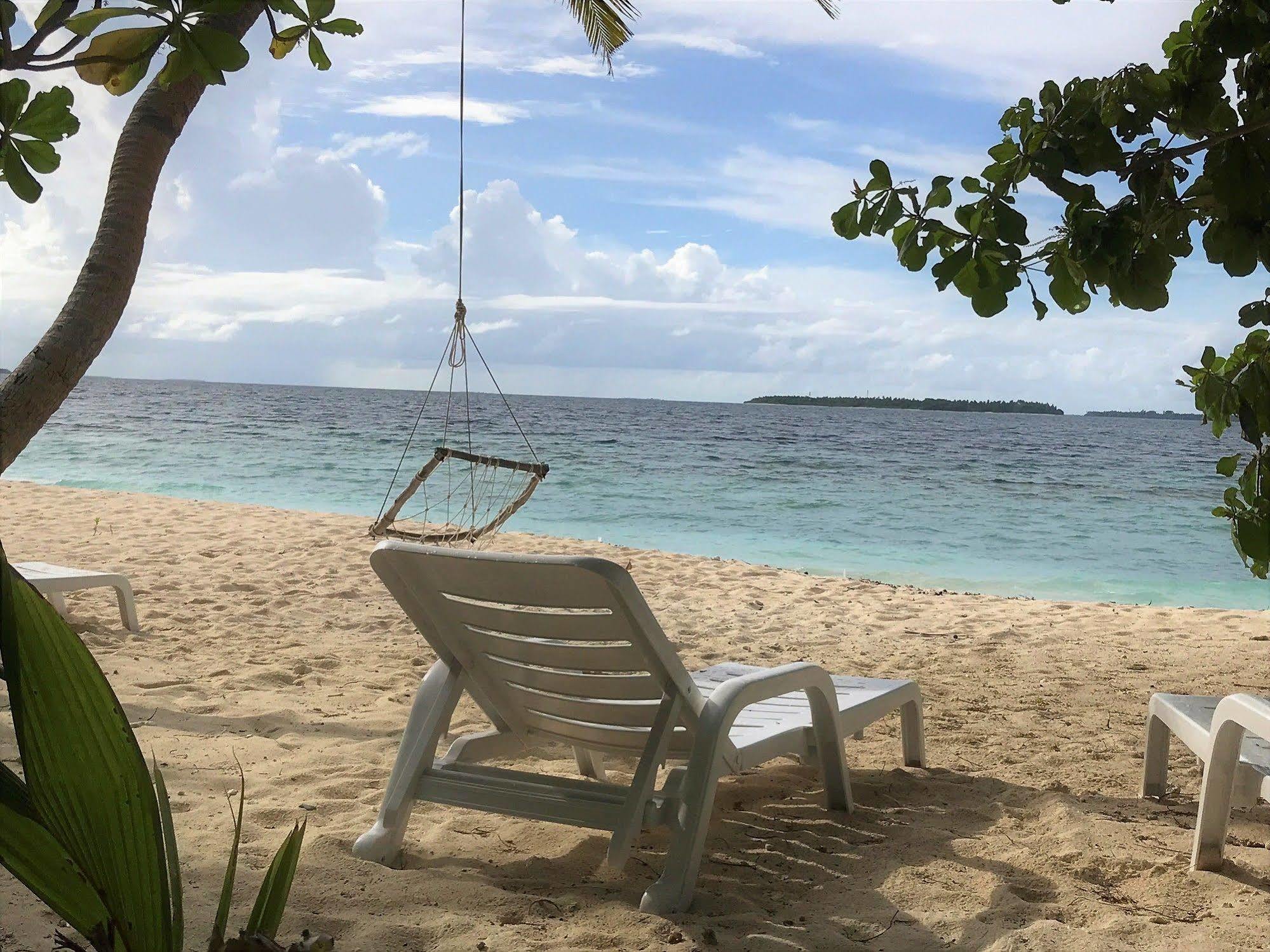 Lvis Blancura होटल Dharavandhoo